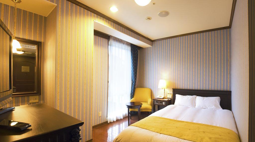 מטסויאמה Old England Dogo Yamanote Hotel חדר תמונה