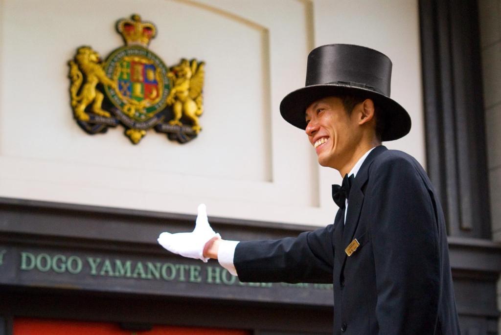 מטסויאמה Old England Dogo Yamanote Hotel מראה חיצוני תמונה